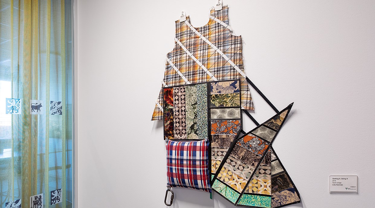 konstverk: getting it, using it av Cilla Ramnek. Foto Paul Björkman